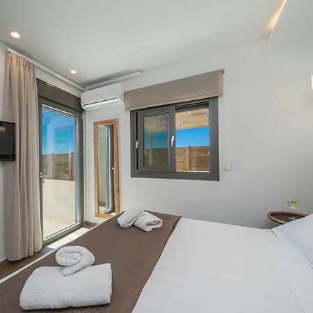 ヴィラ Endless Blue Private Club トラペザキ