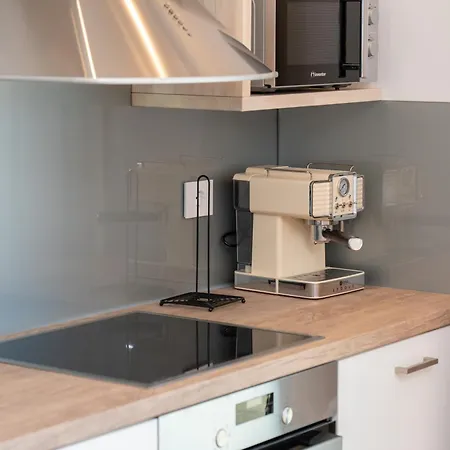 Endless Blue Private Club トラペザキ