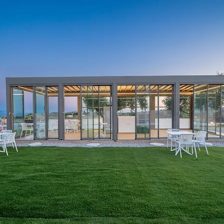 Endless Blue Private Club *