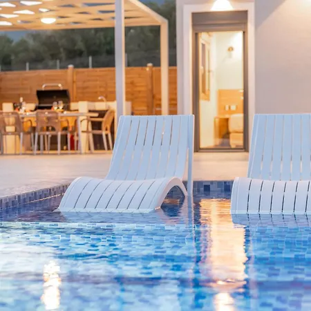 Endless Blue Private Club