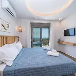 Endless Blue Private Club * טרפזאקי
