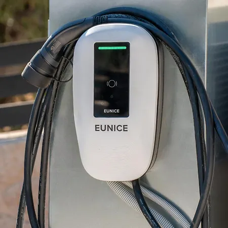 Endless Blue Private Club Willa