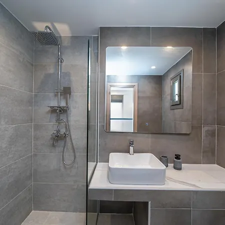 Endless Blue Private Club Trapezaki (Kefalonia)