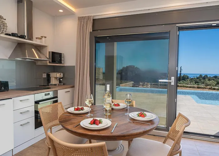 Endless Blue Private Club Villa Trapezaki (Kefalonia)